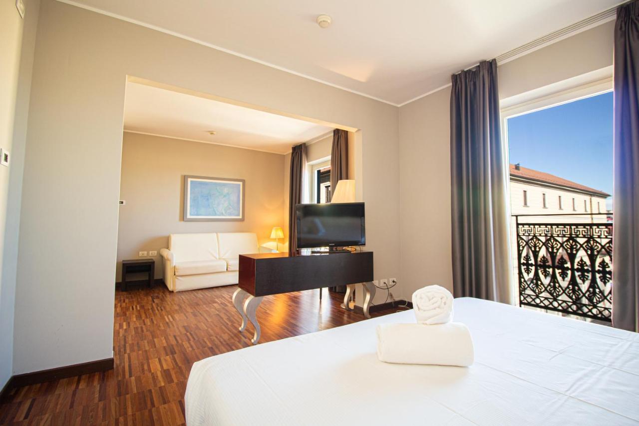 Hotel Cavour By Lvg Hotel Collection Novara Esterno foto