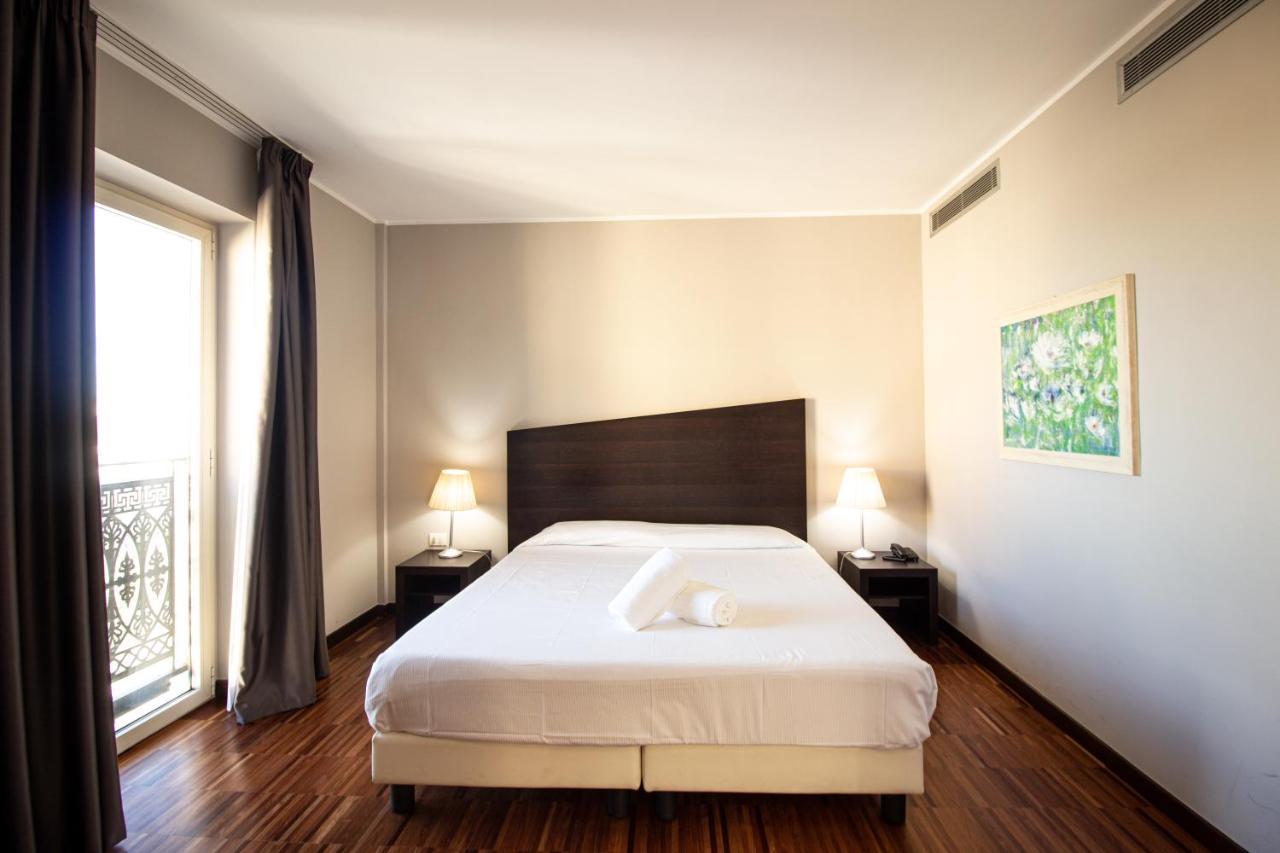 Hotel Cavour By Lvg Hotel Collection Novara Esterno foto