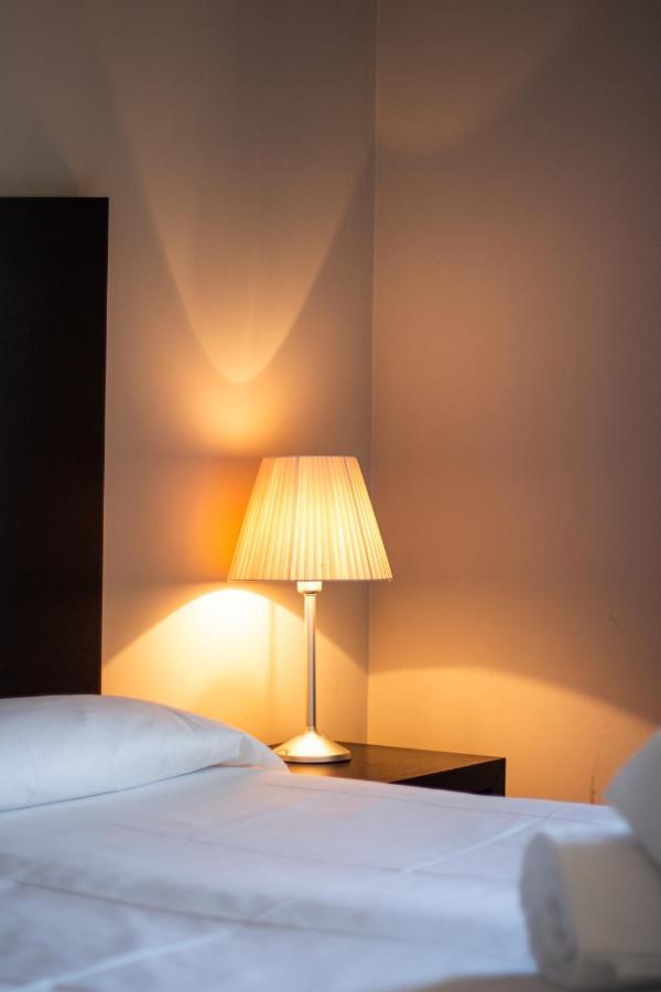 Hotel Cavour By Lvg Hotel Collection Novara Esterno foto