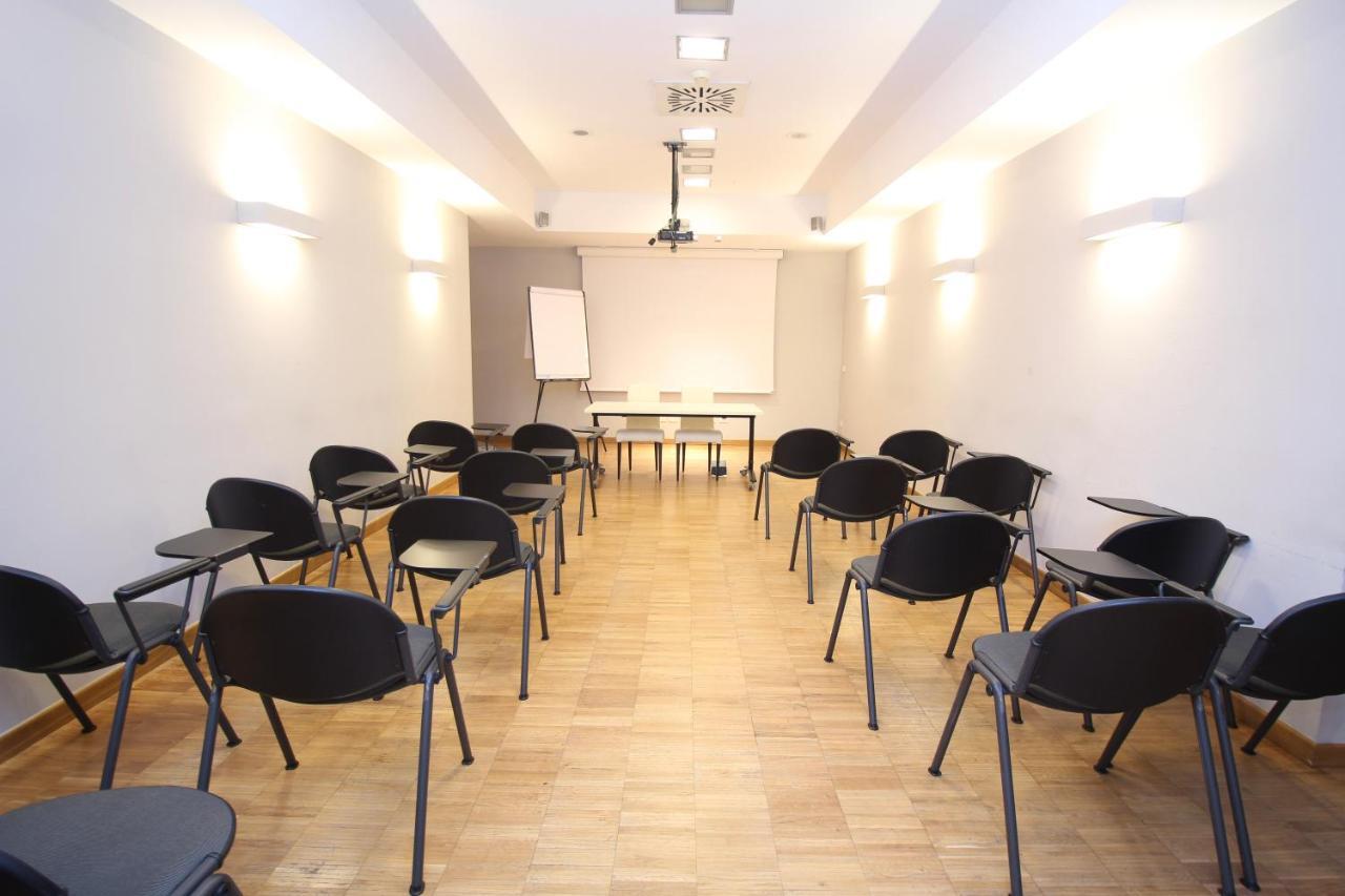 Hotel Cavour By Lvg Hotel Collection Novara Esterno foto