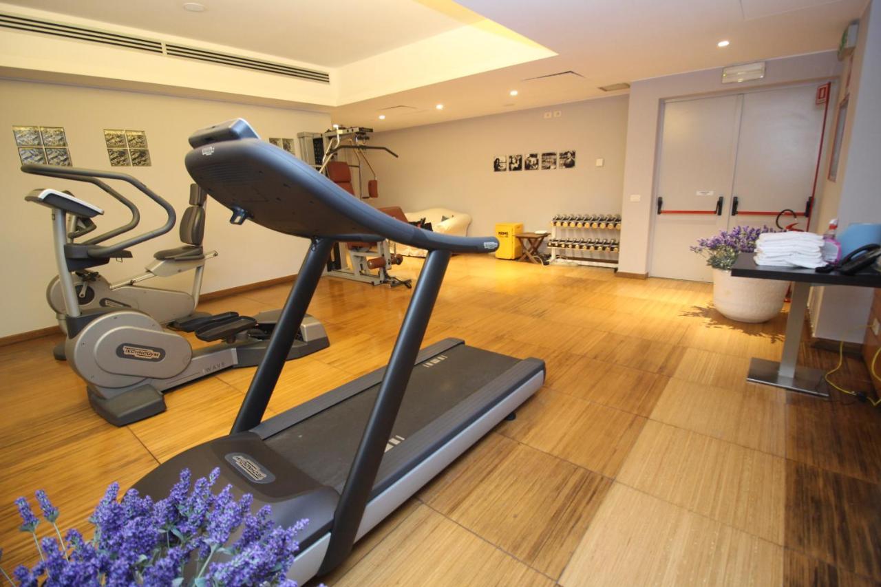 Hotel Cavour By Lvg Hotel Collection Novara Esterno foto
