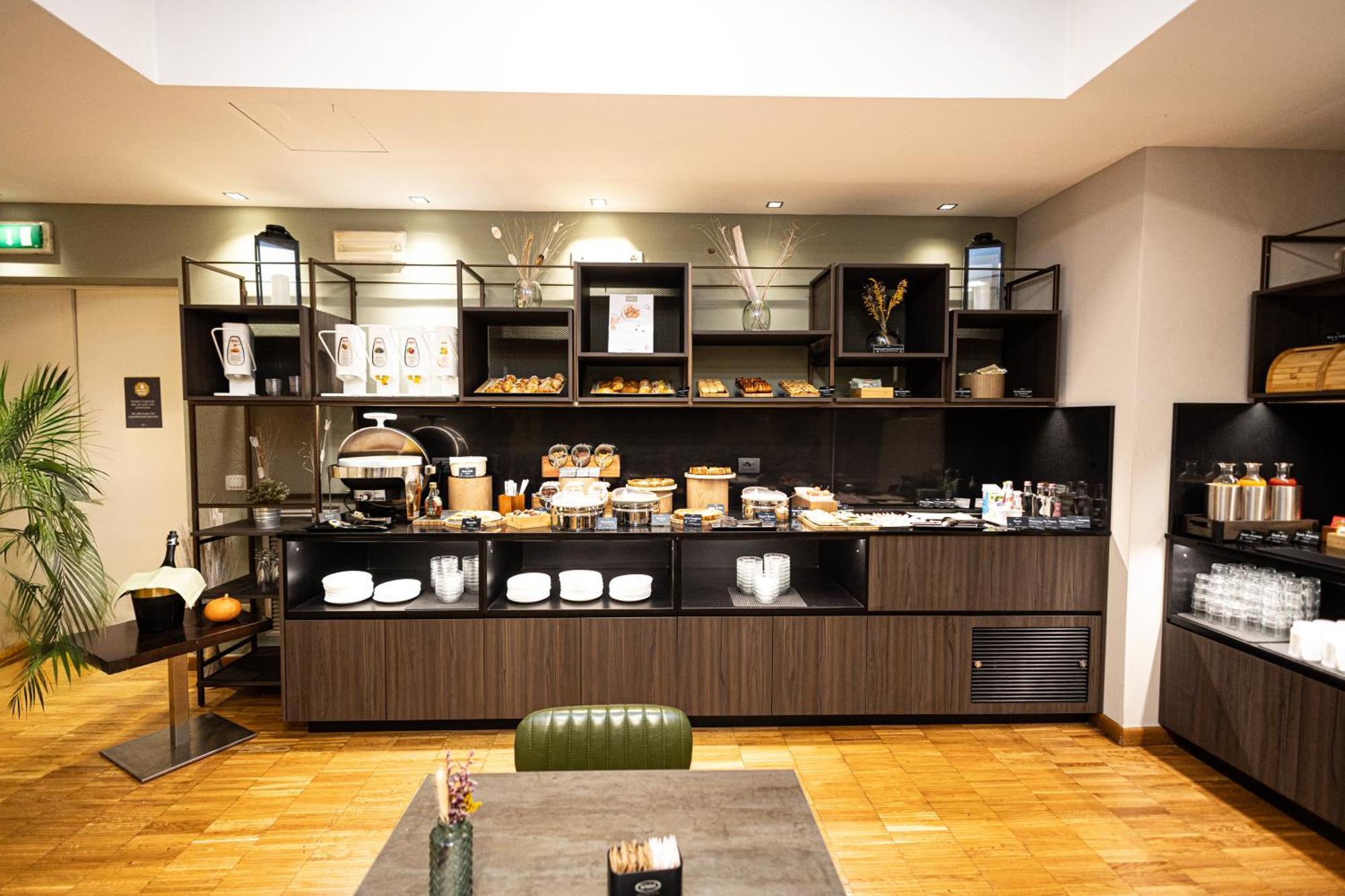 Hotel Cavour By Lvg Hotel Collection Novara Esterno foto