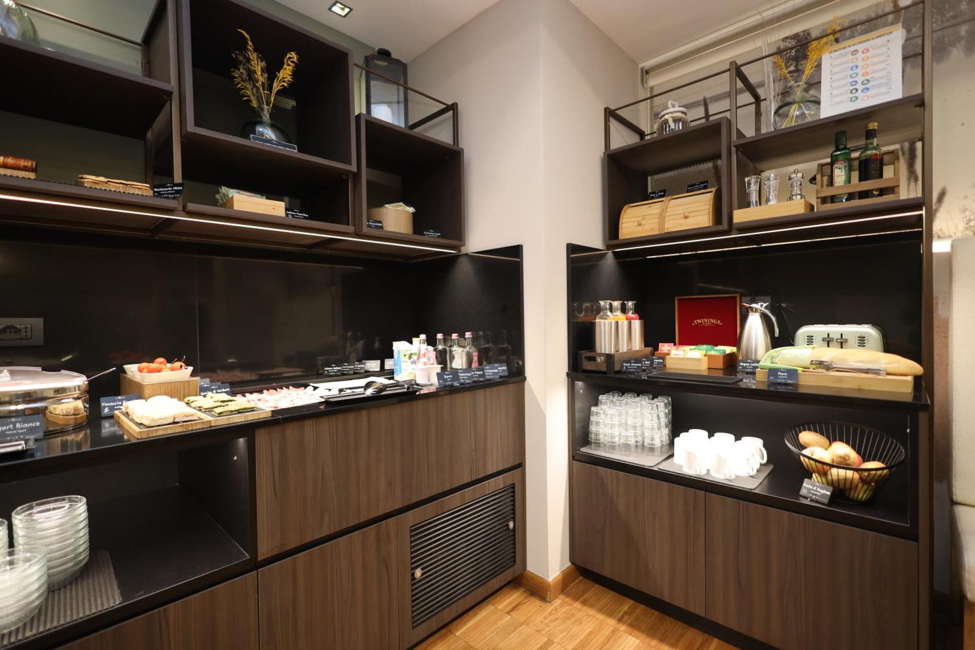 Hotel Cavour By Lvg Hotel Collection Novara Esterno foto