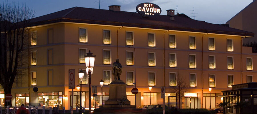 Hotel Cavour By Lvg Hotel Collection Novara Esterno foto